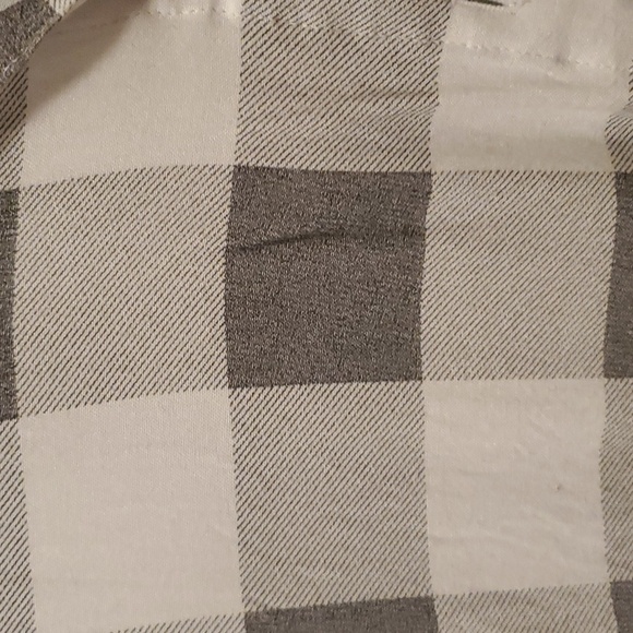 Short sleeve checkered shirt - Picture 6 of 8